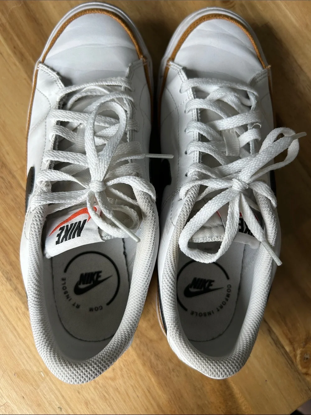 Nike low top